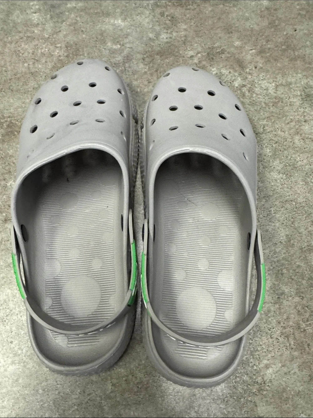 Victory Sport Men’s Tan Slip on Lightweight Croc Shoes Slides Y2K
